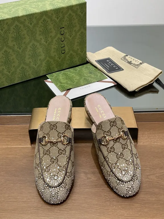 Gucci Shoe 